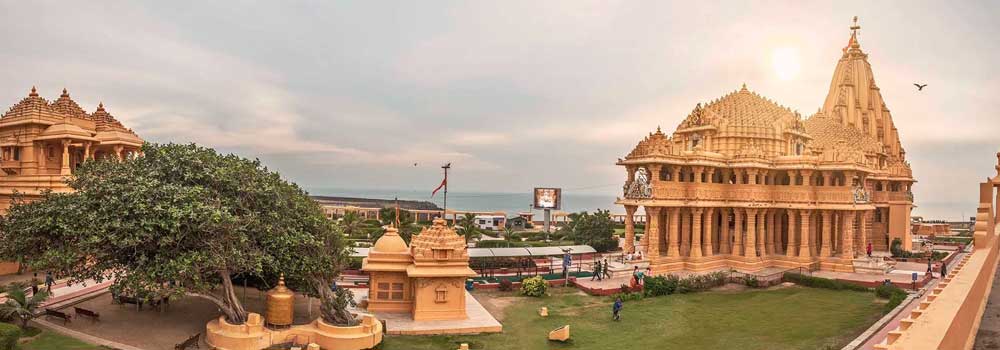 Dwarkadhish Temple in Gujarat