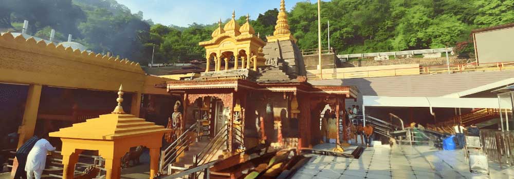 maa baglamukhi temple kangra himachal pradesh